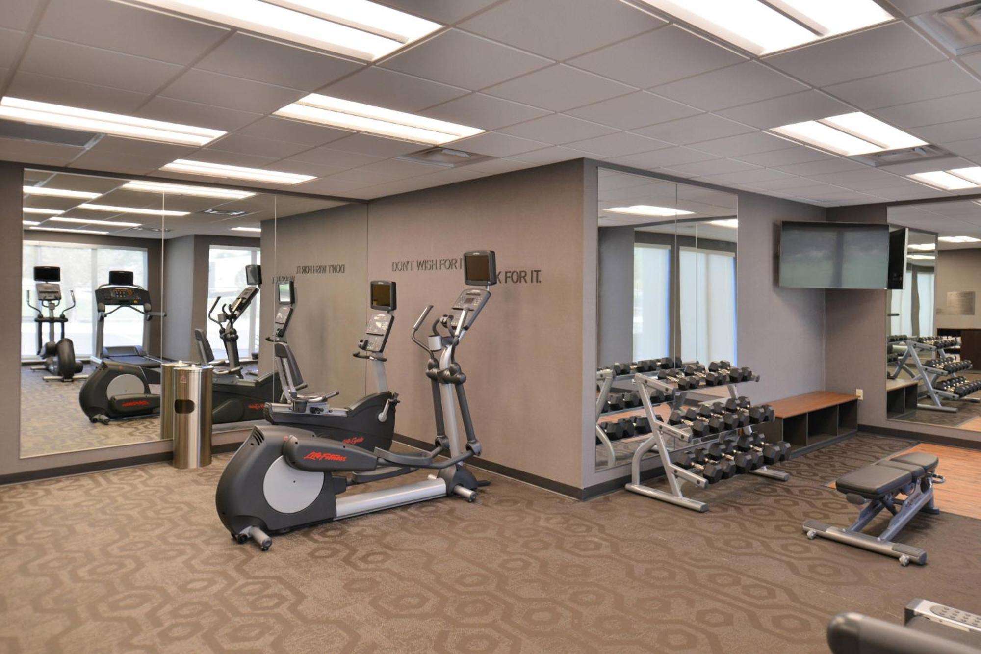 Fairfield Inn & Suites Фармингтън Екстериор снимка