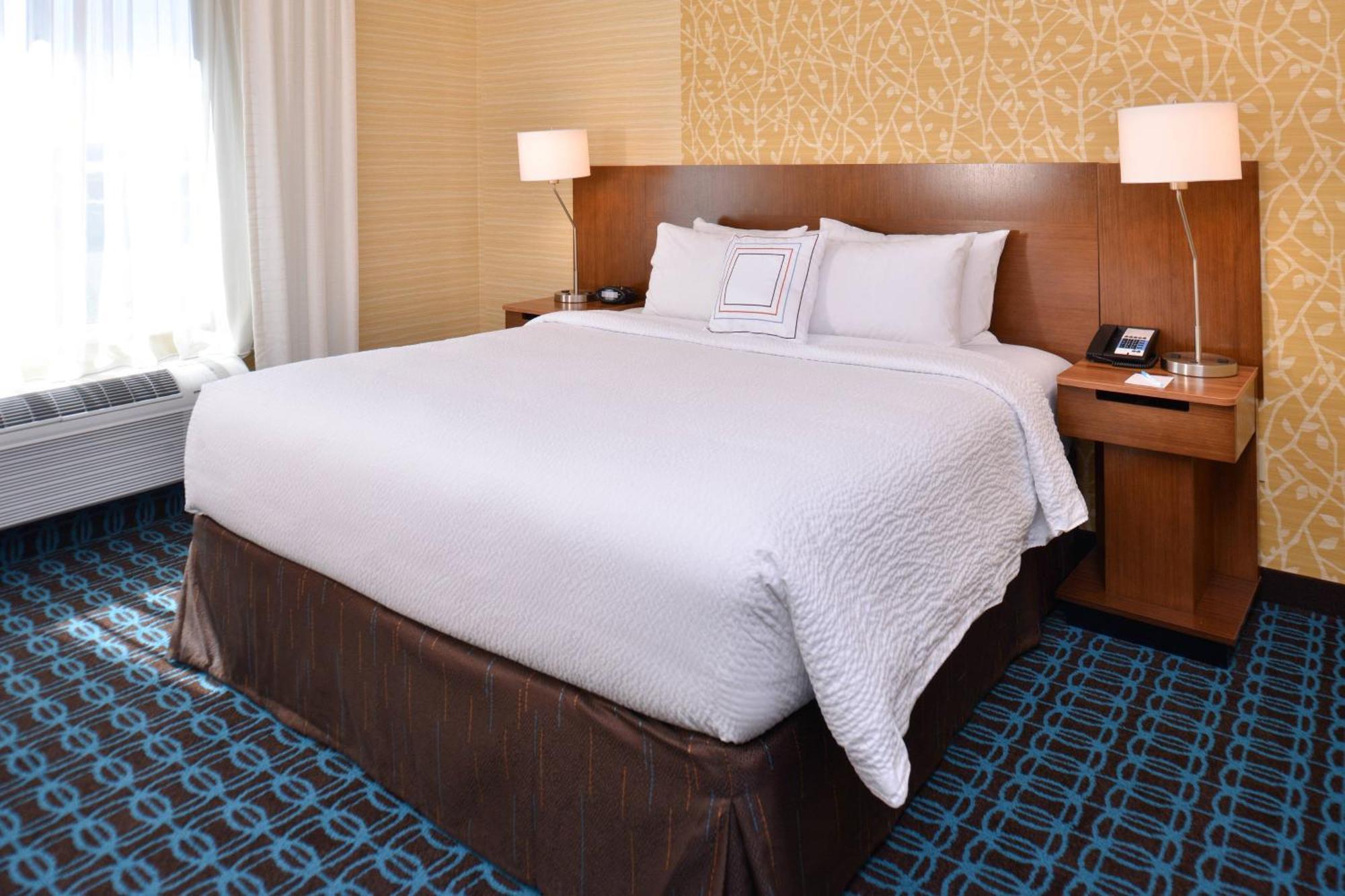 Fairfield Inn & Suites Фармингтън Екстериор снимка